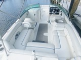 24’ Nauticstar 243DC Wraparound Cockpit Seating