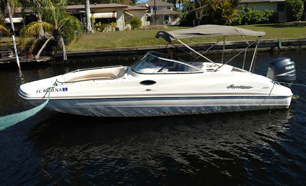 24 Foot Hurricane 237 SunDeck Boat Rental