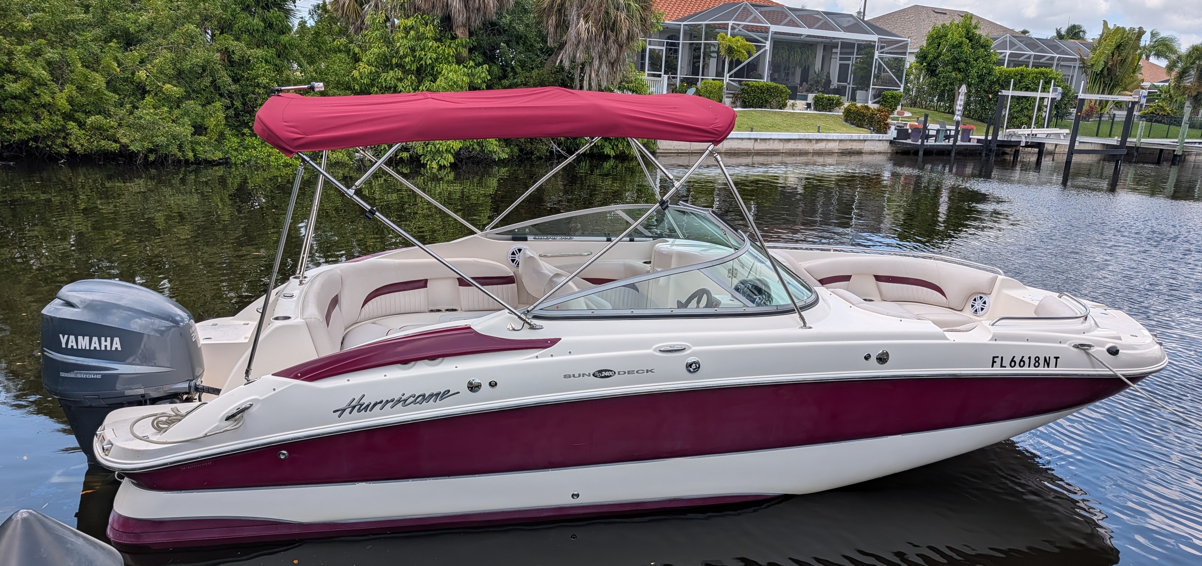 25 Foot Hurricane Sundeck 2400 Boat Rental
